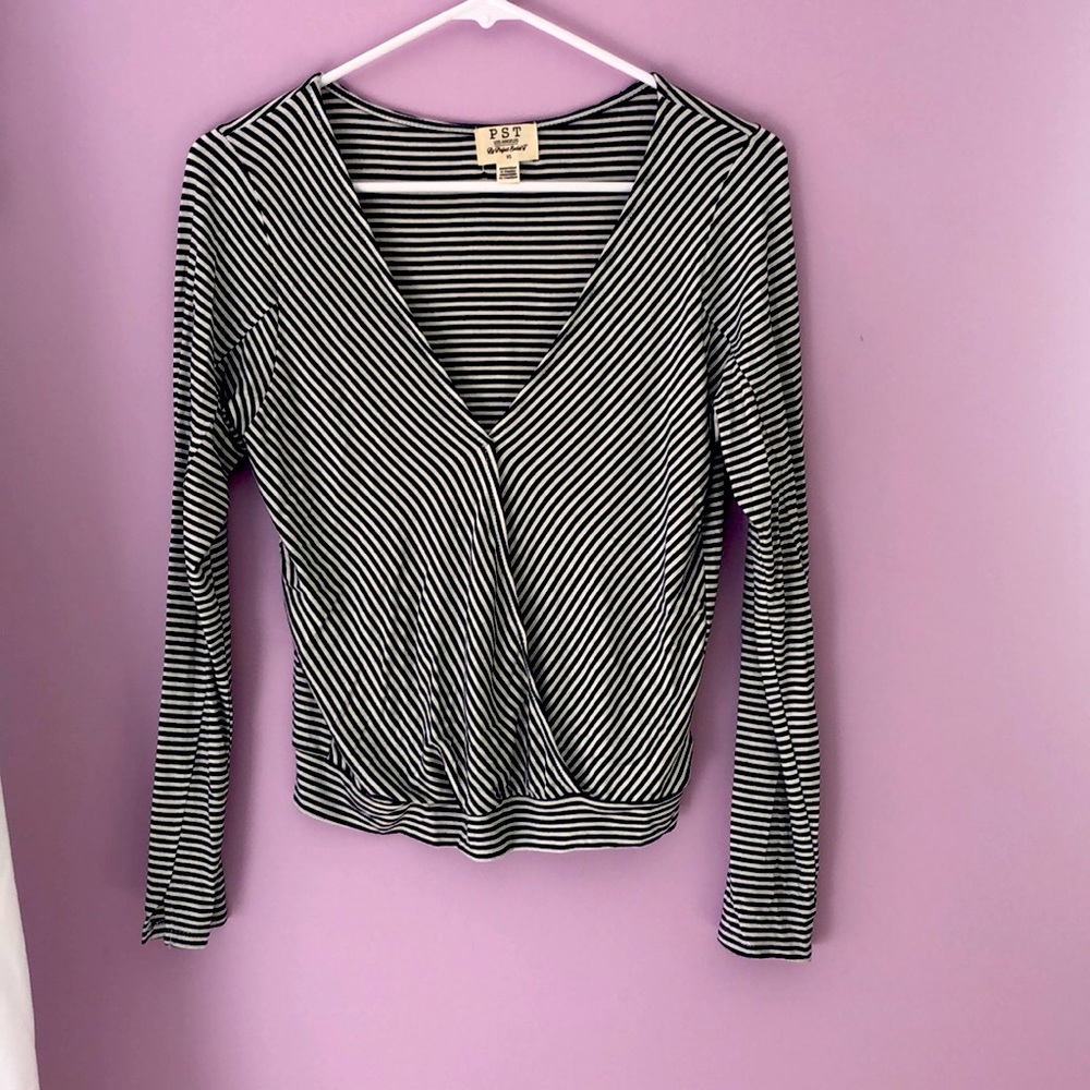 Surpliced long sleeve top